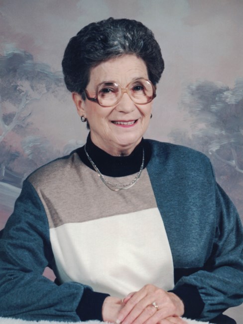 Obituary of Evelyn J. Lavinder