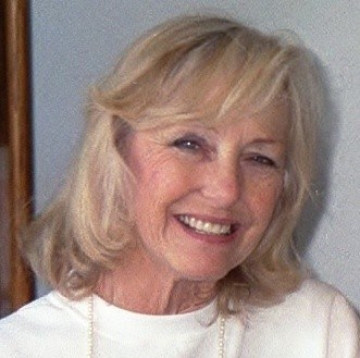 Obituary of Charlsie Lou Emmons