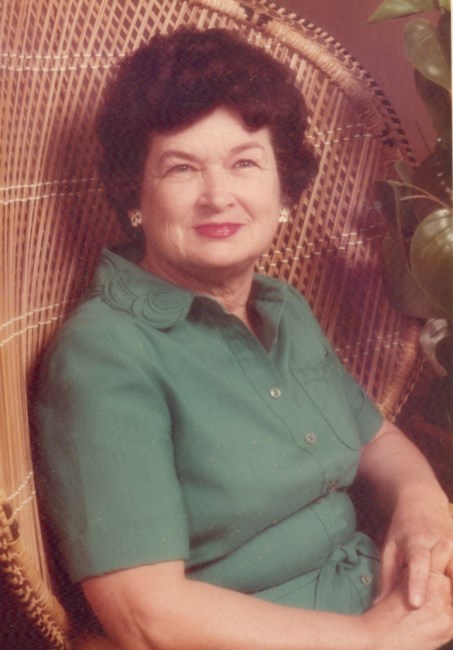 Obituary of Yvonne Dismukes Beverly