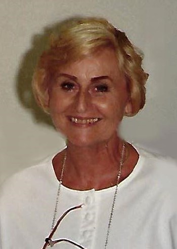 Obituary of Wilhelmina Helene Holloway