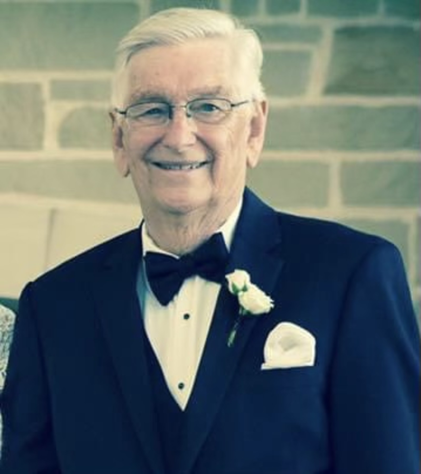 Obituary of Harold Peter Tolsma