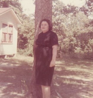 Obituary of Mary Jane Molandes