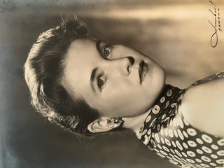 Obituary of Maria Dolores Castro