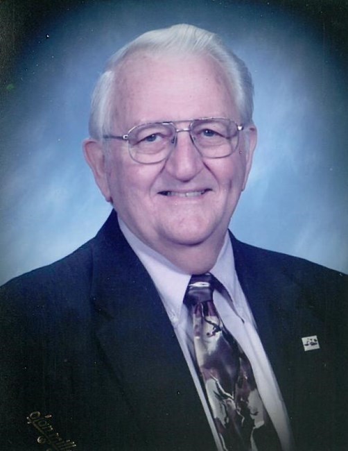 Obituario de Howard J Mcclellan