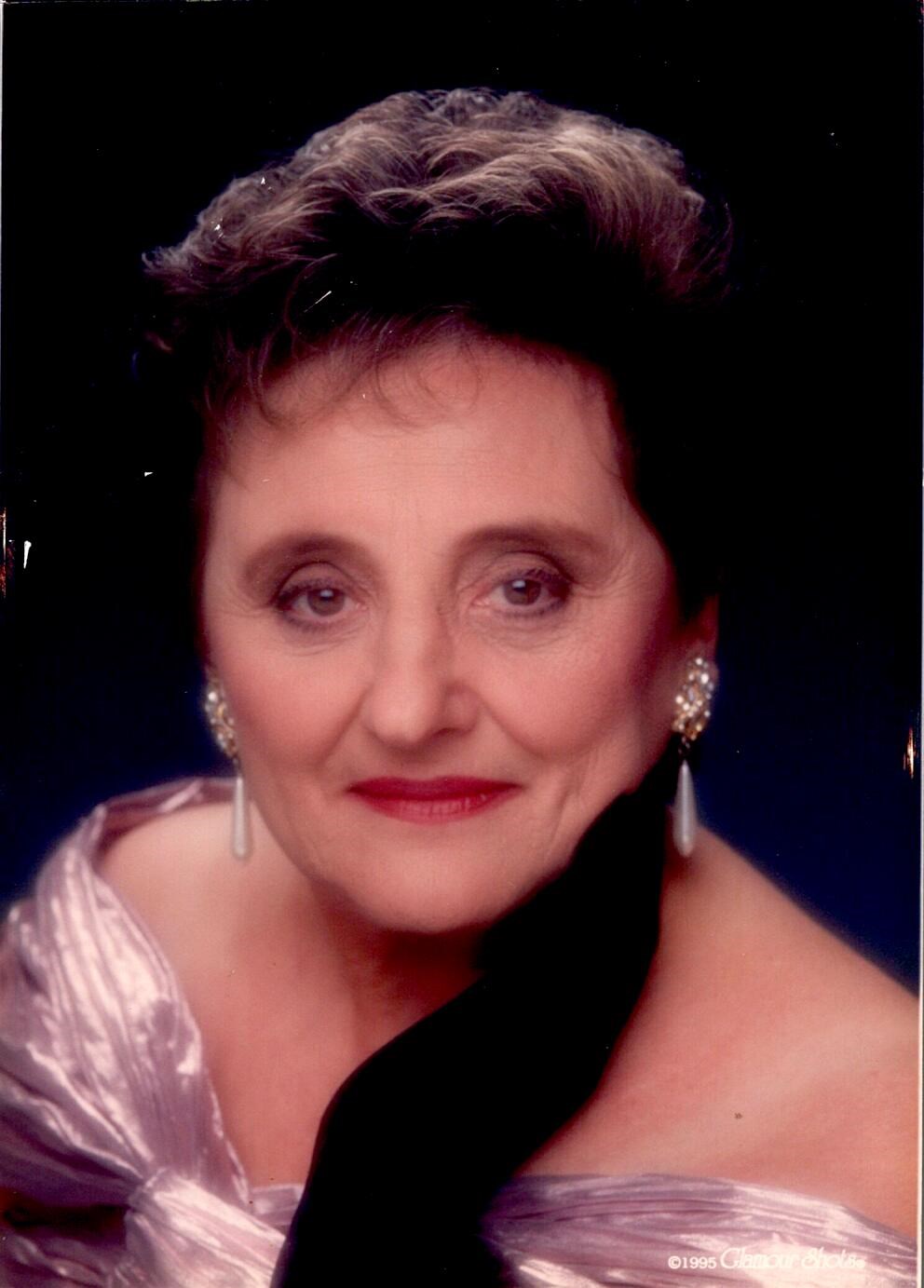 Obituary of Dora T Presti