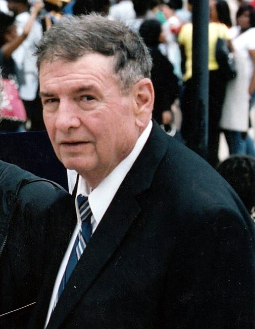 Obituario de Edward Proxamus Akin III