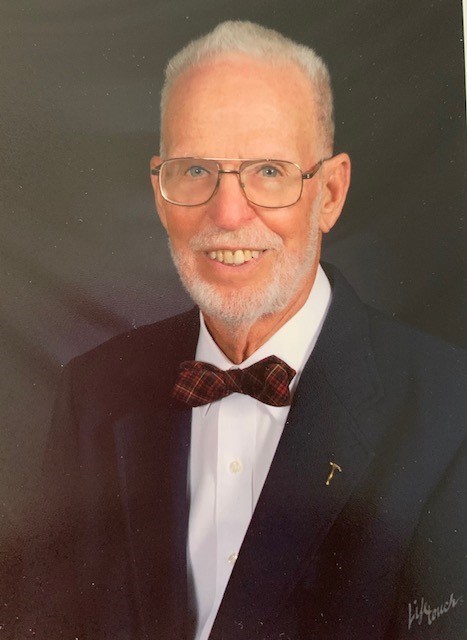 Avis de décès de Dr.  Arthur Julius Kuhn