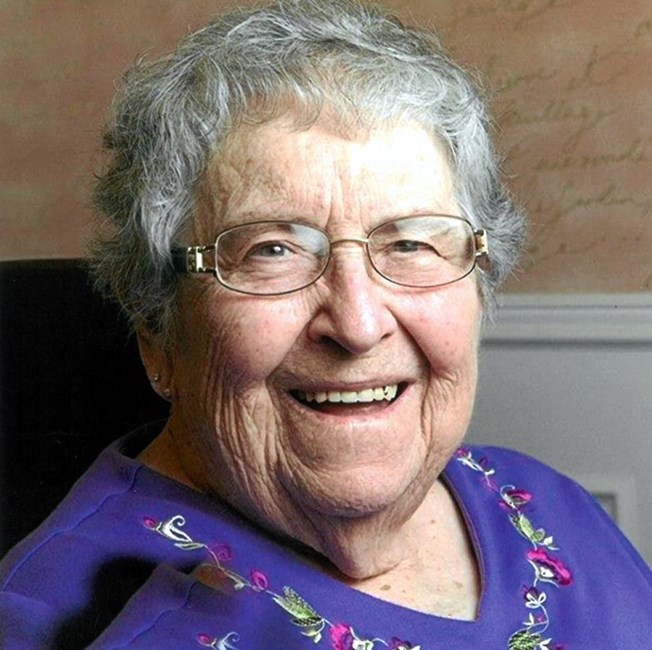 Obituary of Lorraine "Chic" Elizabeth Powers