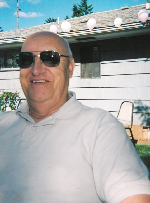 Obituary of Robert E Householder