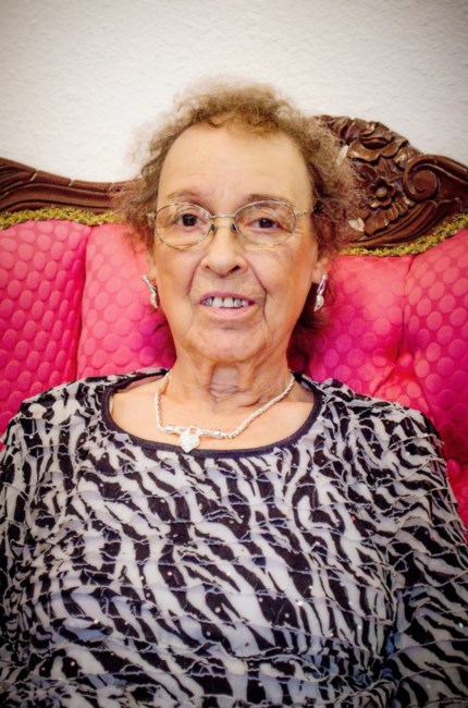 Obituary of Consuelo L. Limon