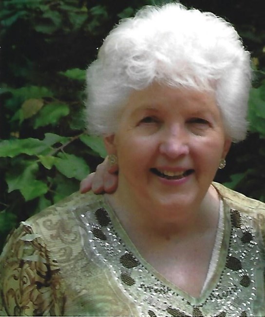 Obituario de Joan Ruth Hoeft