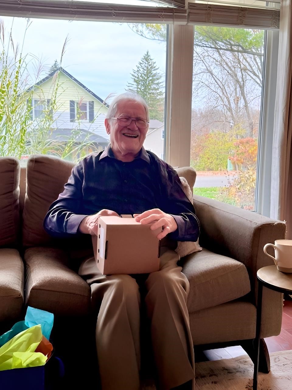 Obituario de Trevor Strong