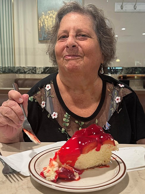 Obituary of Lynne Lowenstein