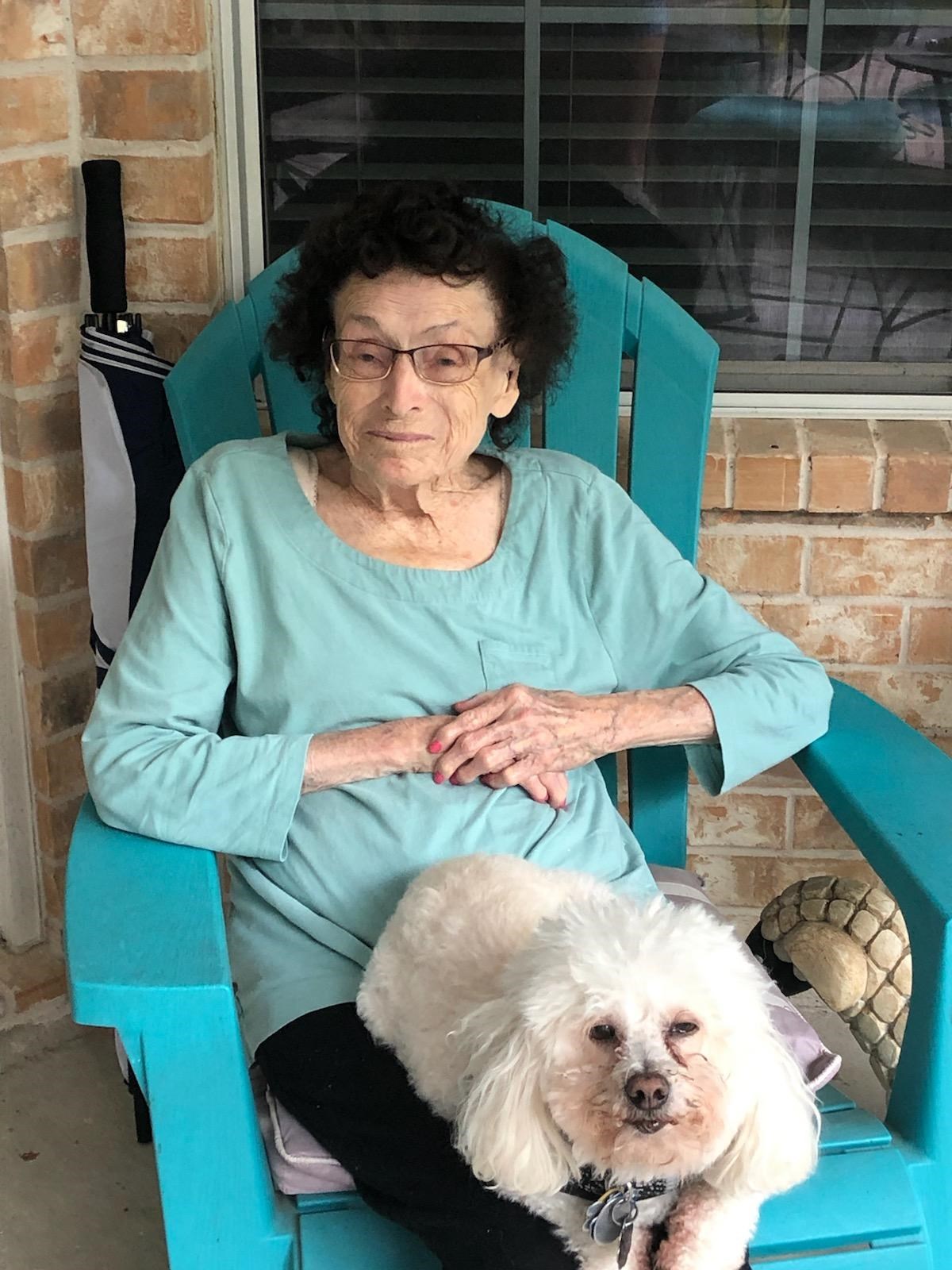 Obituary of Loreine Thomas Smith