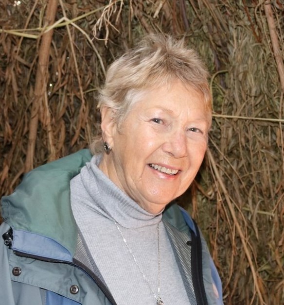 Obituary of Nadine Katherine Moore