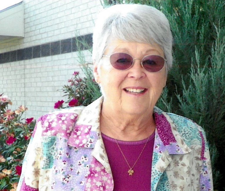 Obituary of Donna M. Tomlin