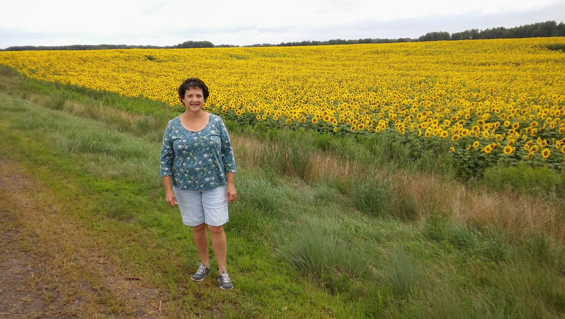 Obituary of Yolanda V Lopez