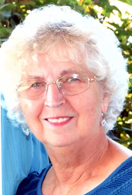  Obituario de Shirley M. Hake