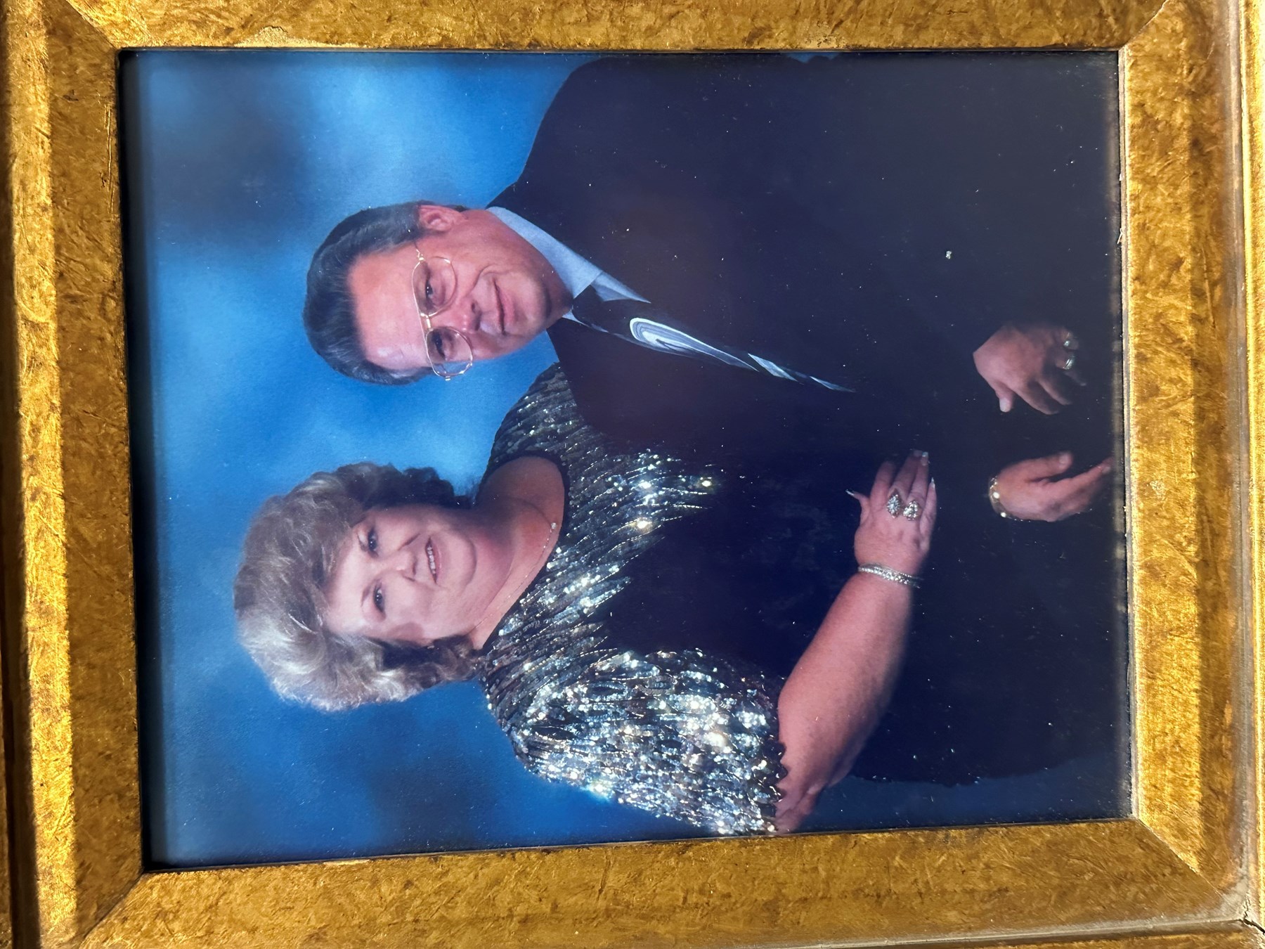 Avis de décès de MR. William H Henken II