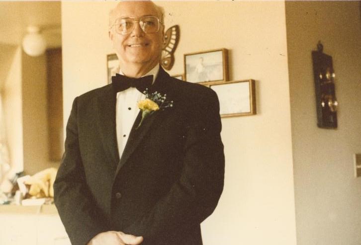 Obituary of Robert E. Iggulden