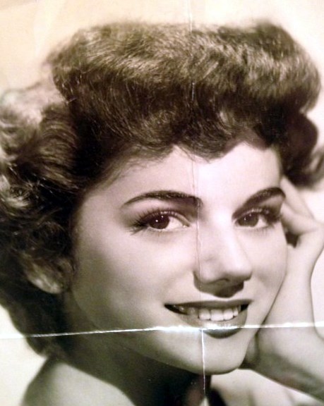 Obituary of Lorelei Gayle Lewin