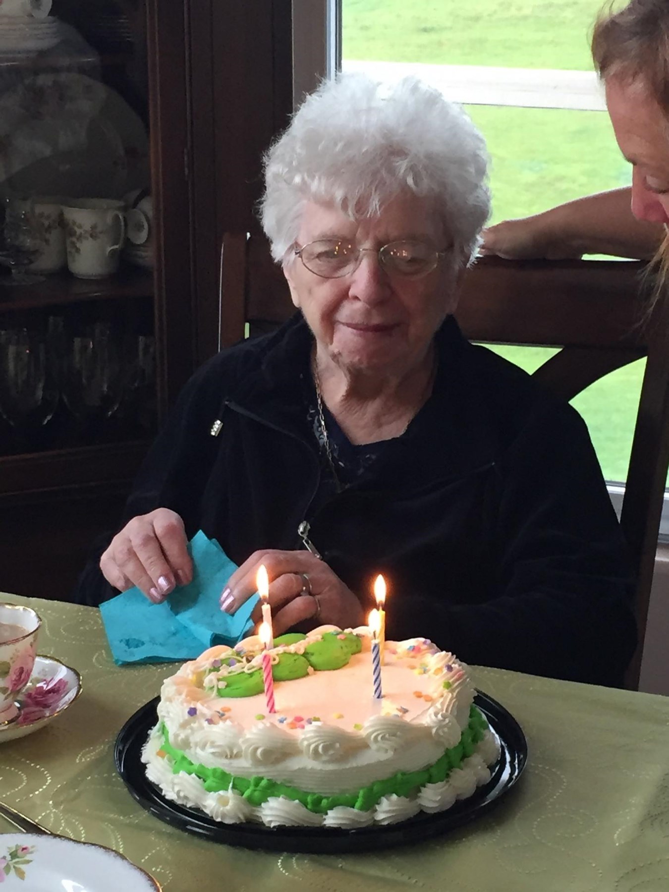 Obituario de Helen Ethel Lothier