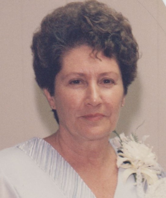 Obituario de Betty Pearman Hutchison