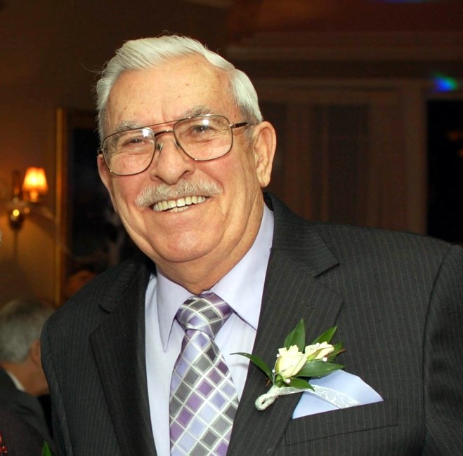 Obituario de Melburn Joseph Clements