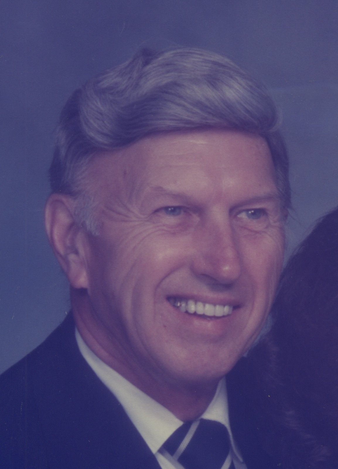 Obituary of Laddie J. Svarc