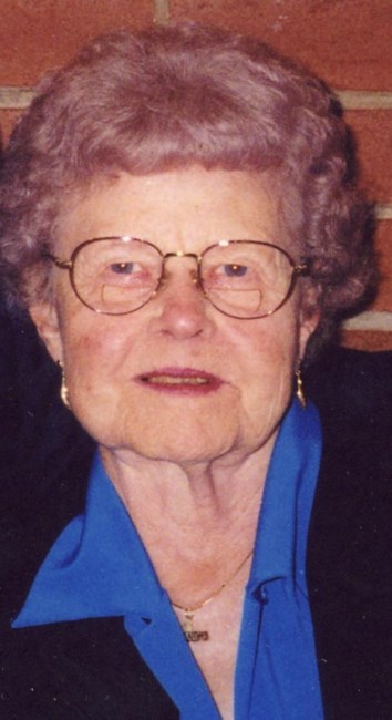 Obituary of Lillian Moore