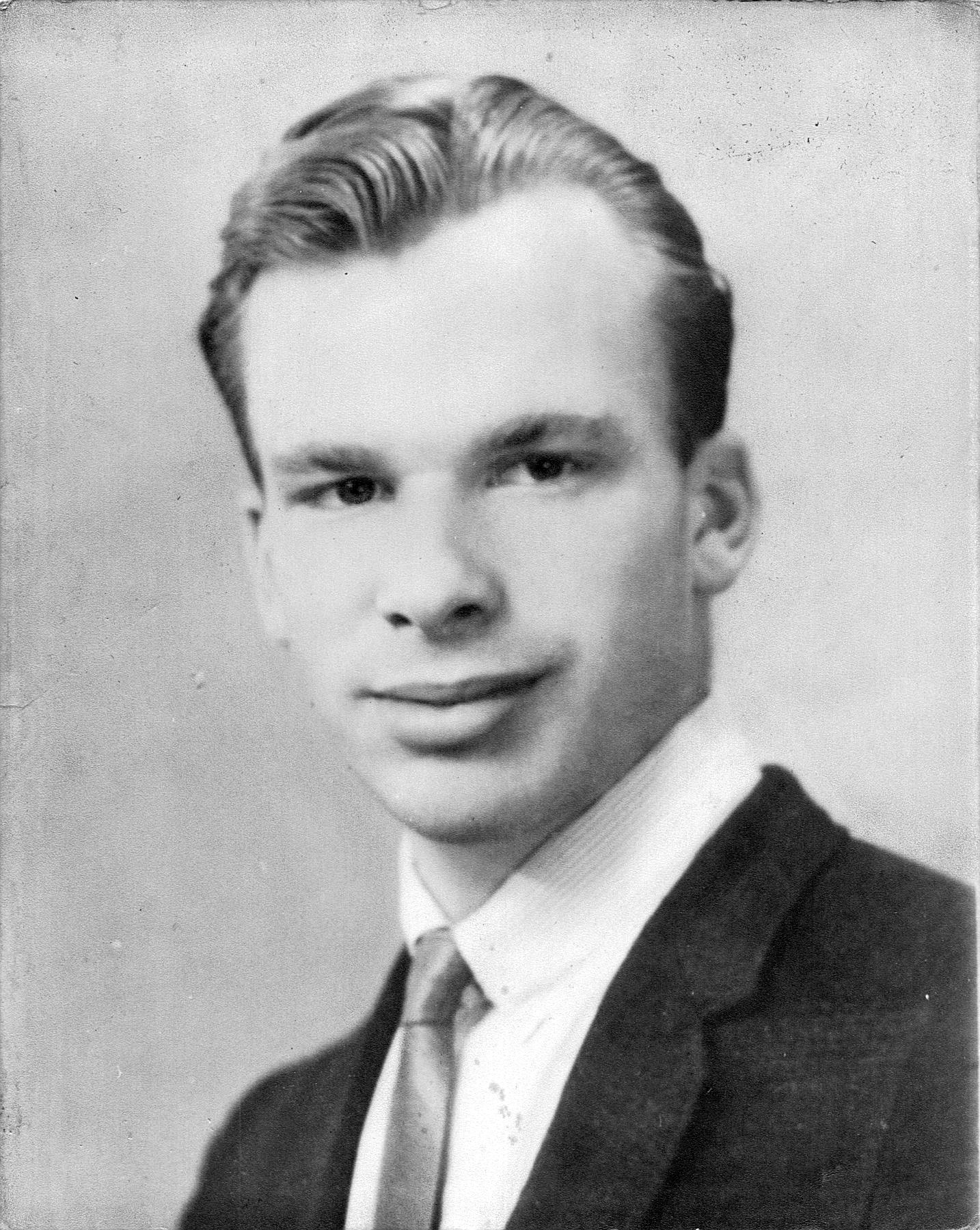 Dubuque Obituaries: Find Your Loved One'S Passing Notice Now - w82of8l