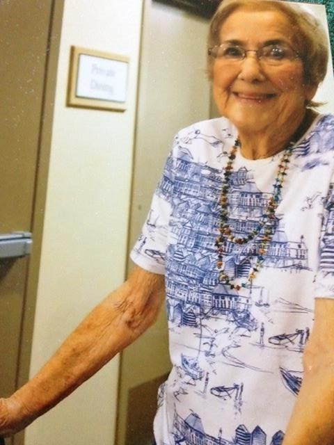 Obituary of Laura Ann Fernandes