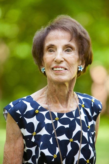 Obituary of Helen R. Rubens