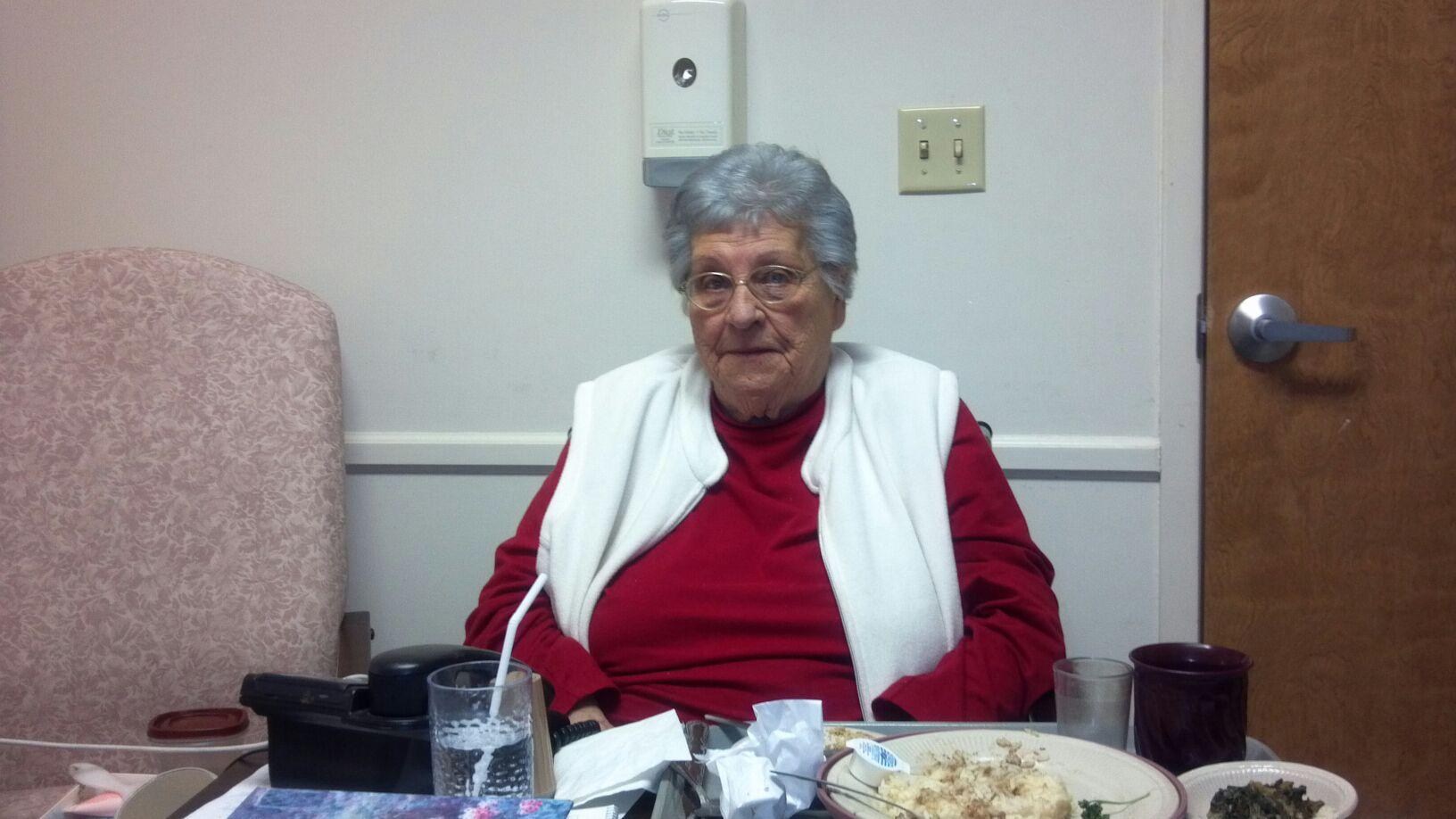 Obituary of Mary Hester Mills