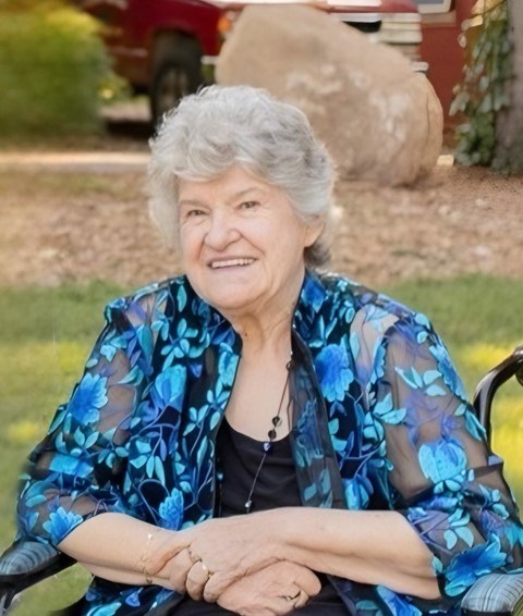 Obituary of Zwaantje "Swansie" Knight (nee Grit)