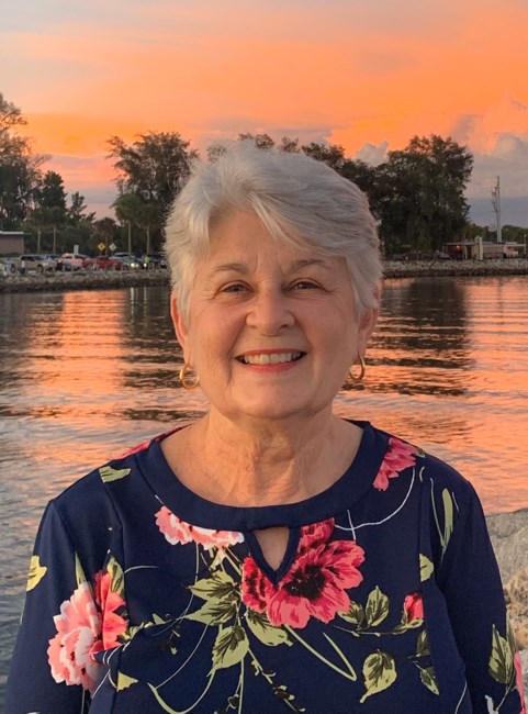Obituary of Elizabeth Veronica Davis