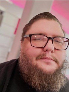 Obituario de William Roland James