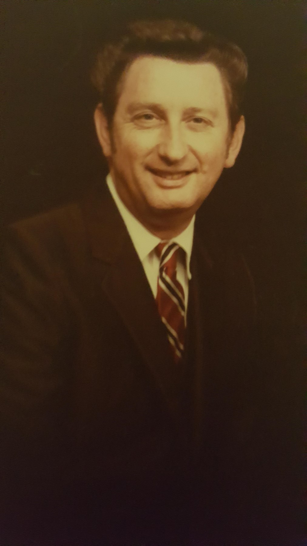 Avis de décès de Roger Edward Jordan