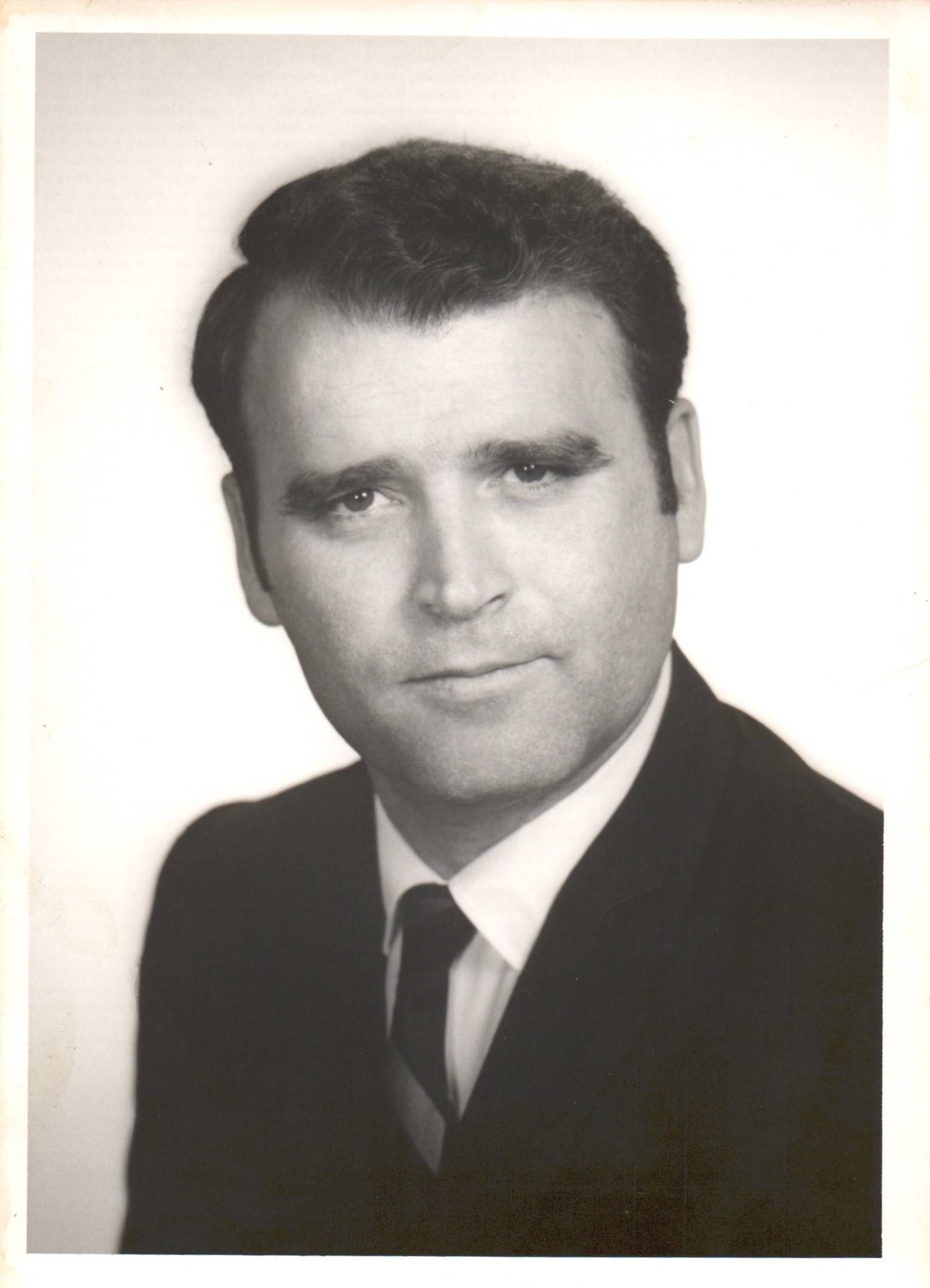 Obituary of Robert Ernest Langford