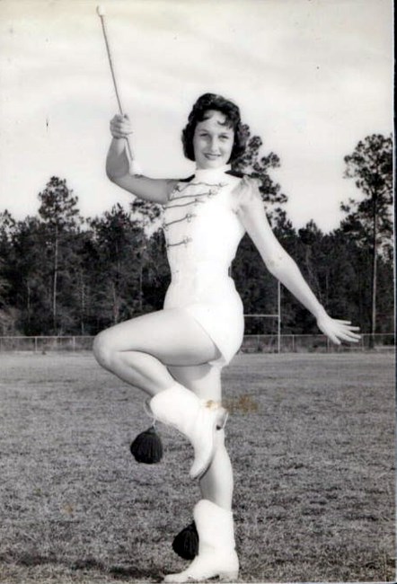 Avis de décès de Ellen Williams Ross