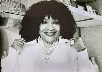 Obituary of Diana Larvet Hutchinson