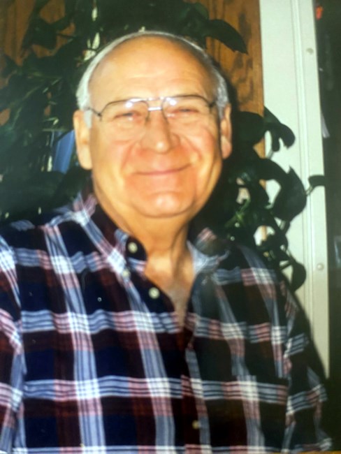 Obituary of Robert Curtis Stevens