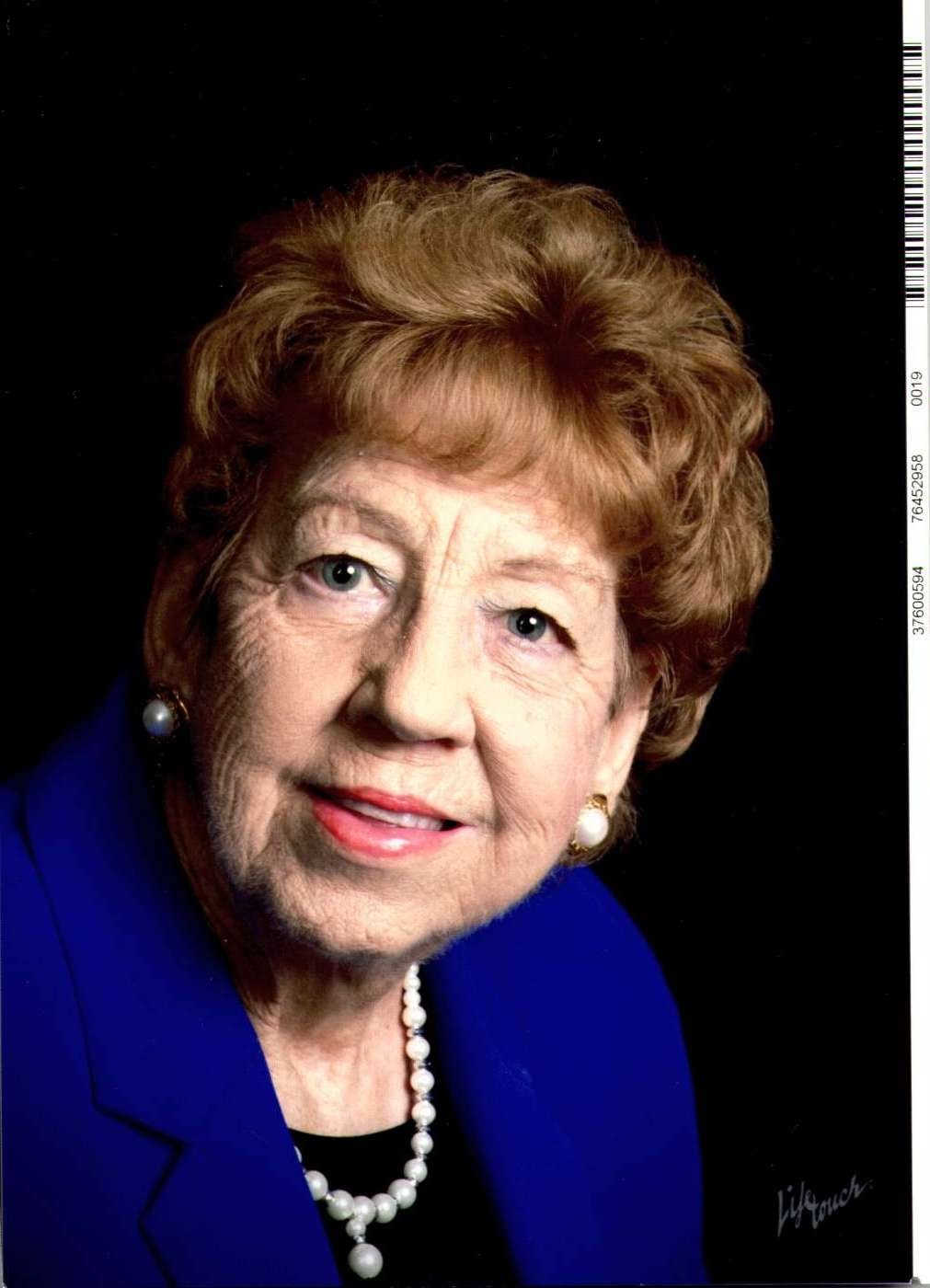 Obituary of Helen Harris Carpenter