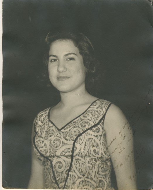 Obituario de Lourdes Cruz