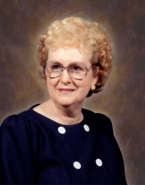 Obituary of Helen Joyce Summerfield