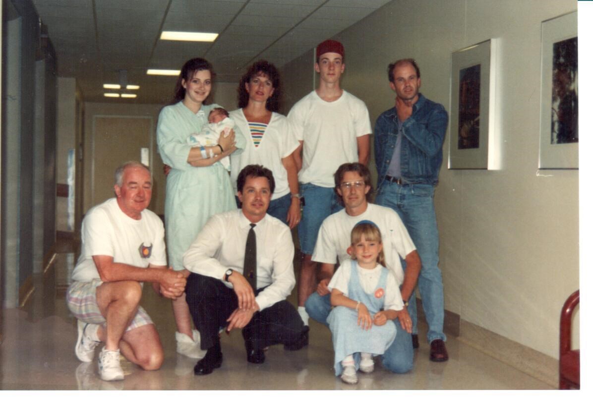 X 上的Mark Berman：「Roy Oswalt and his family. Roy will throw out