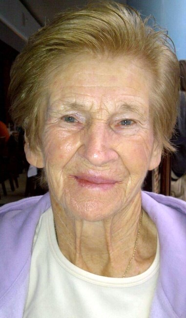 Obituary of Wladyslawa "Lottie" Winiarski