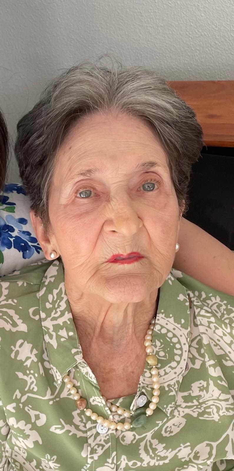 Obituary of Berta L. Gomez