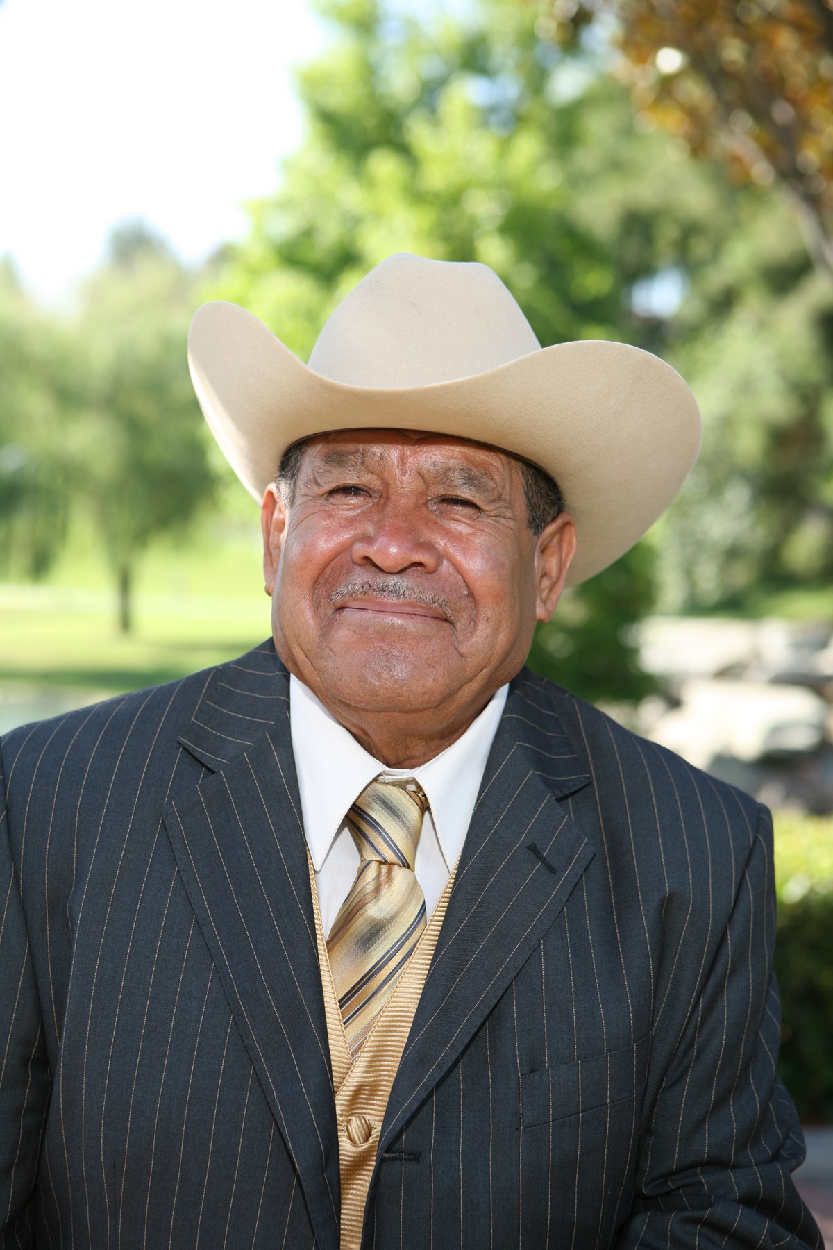 Obituary of Raul Rios Morales