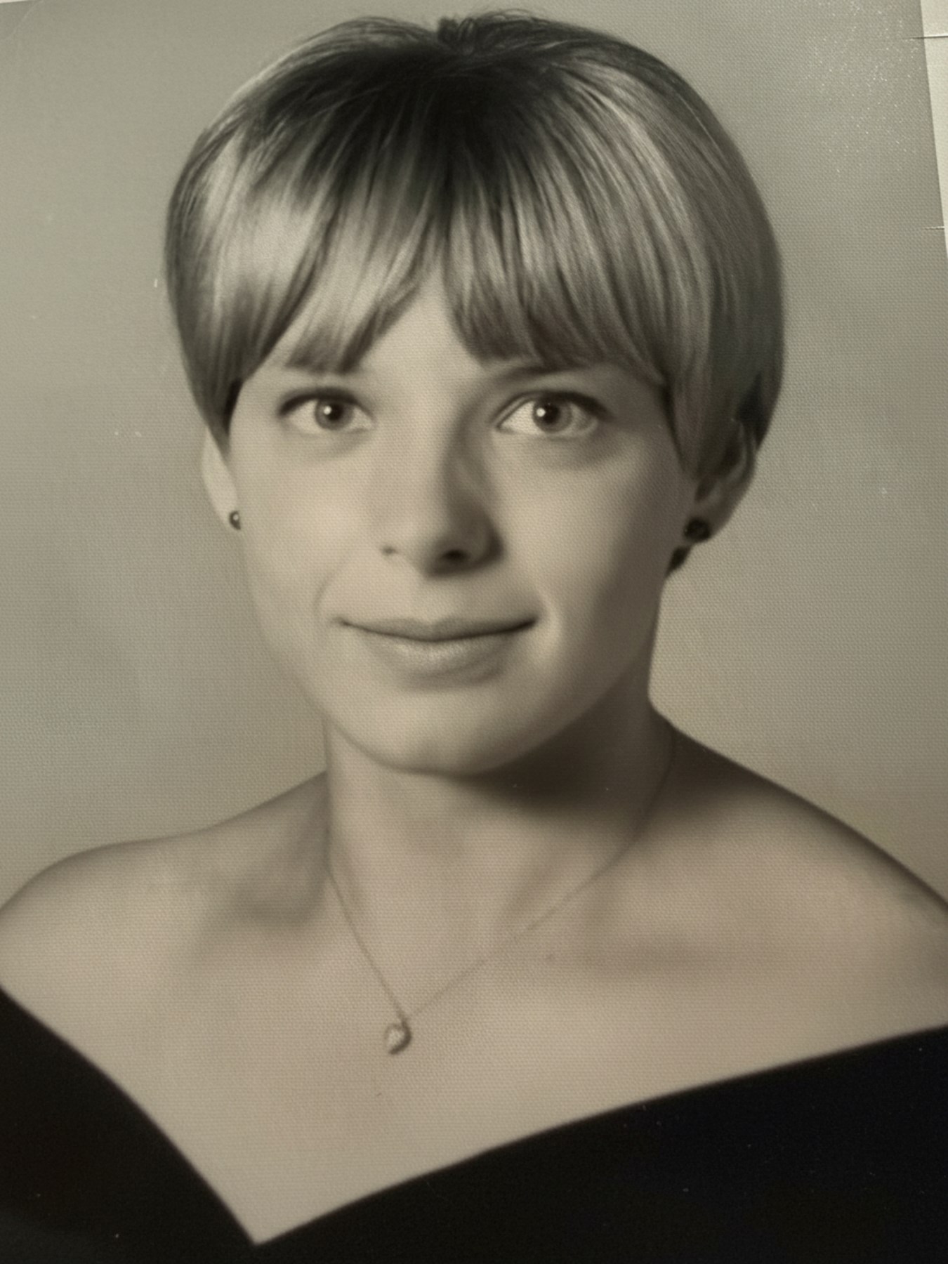 Obituary of Suzanne H Green